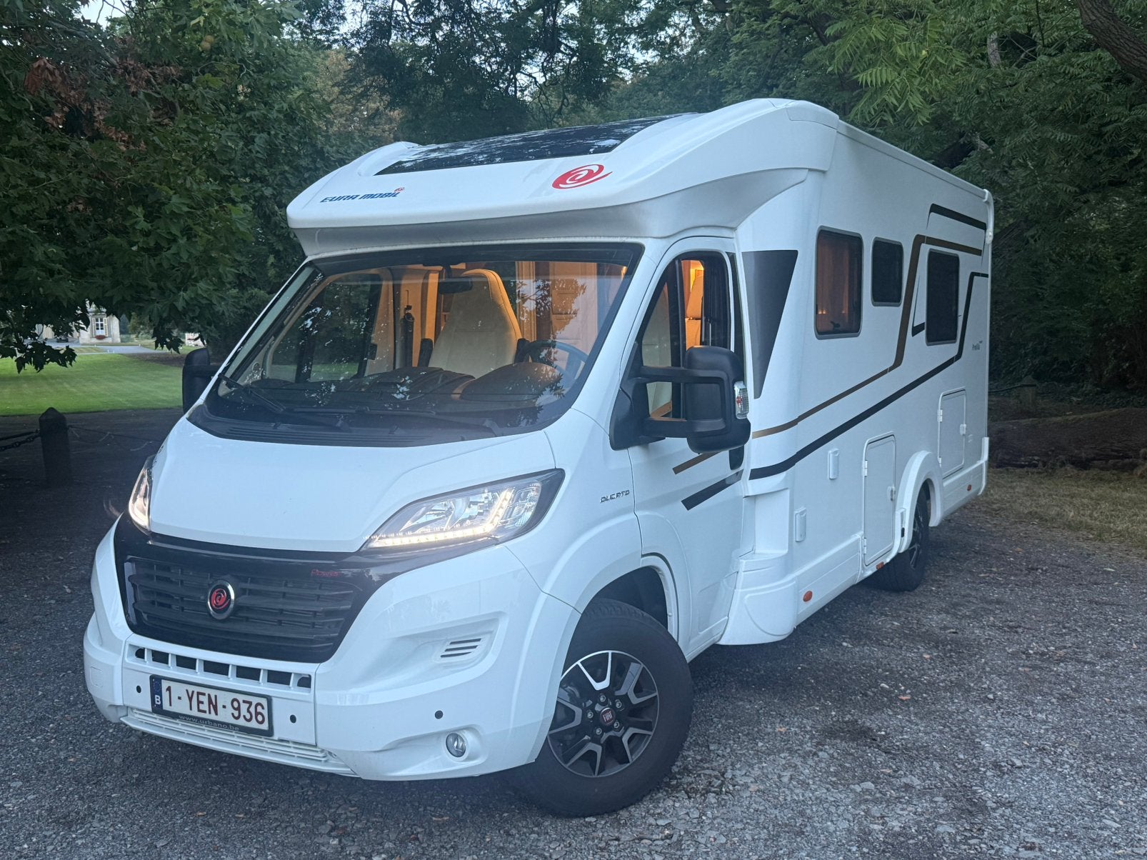 EURA MOBIL FIAT PT 730 EB Seulement 003.300km !! EXTRA FULL, Caravanes & Camping, Jusqu'à 4, Toilette à cassette, Fiat, Particulier
