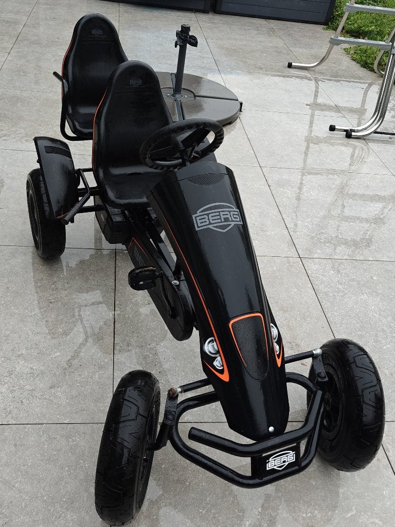 Berg go-cart XXL skelter Black edition met 2de zitje, Kinderen en Baby's, Ophalen, Zo goed als nieuw, Berg, Vrijloopautomaat