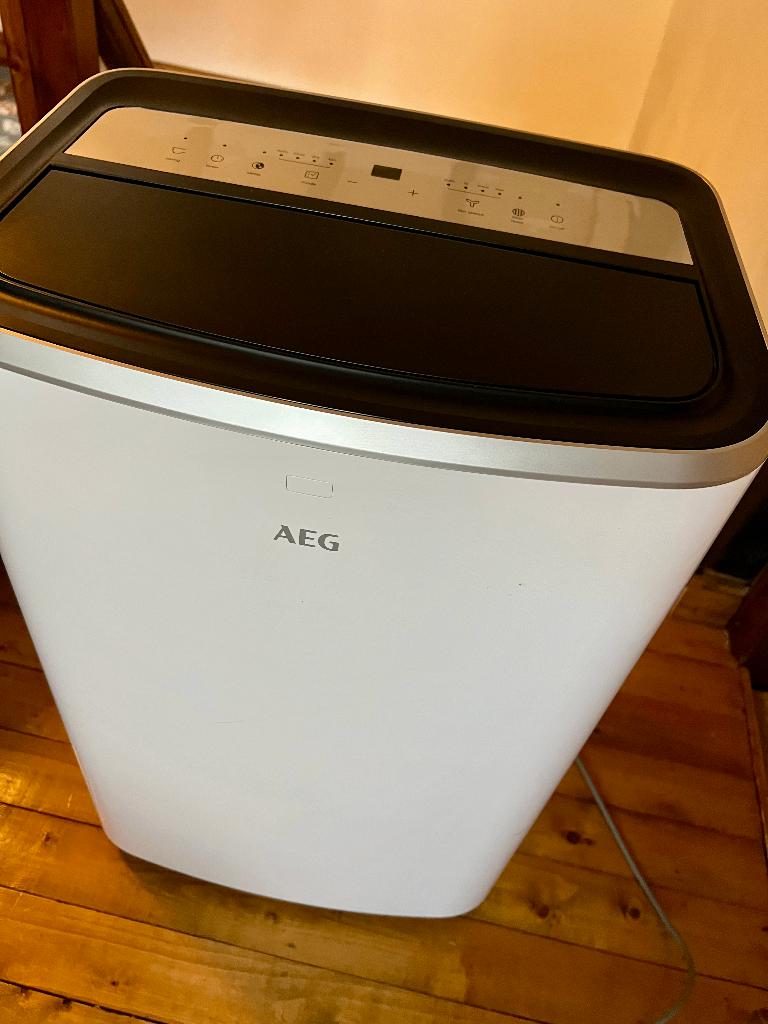 Mobiele airco - AEG AXP35U538CW ChillFlex Pro, Electroménager, Climatiseurs, Moins de 60 m³, Comme neuf, Classe énergétique A ou plus économe