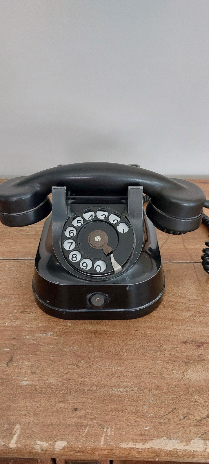 Oude telefoon, Enlèvement