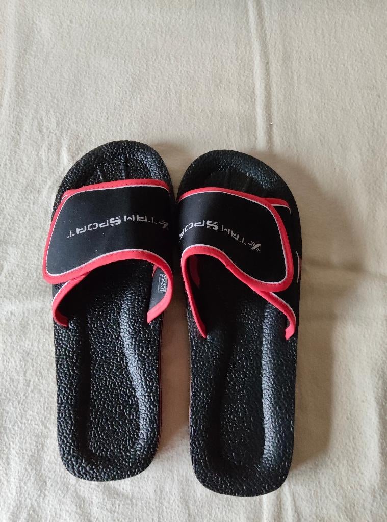 Mules, Vêtements | Hommes, Chaussures, Comme neuf, Pantoufles, Noir, Envoi