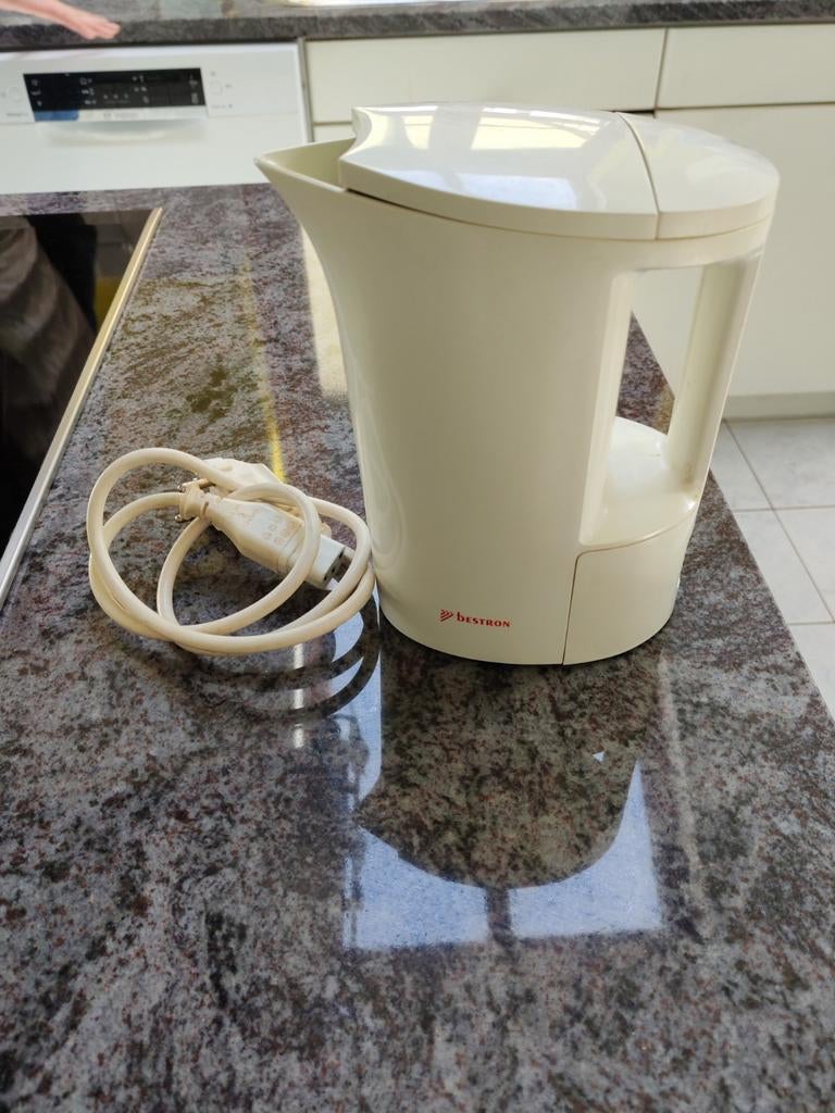 Kleine waterkoker van 1000 w, Elektronische apparatuur, Ophalen