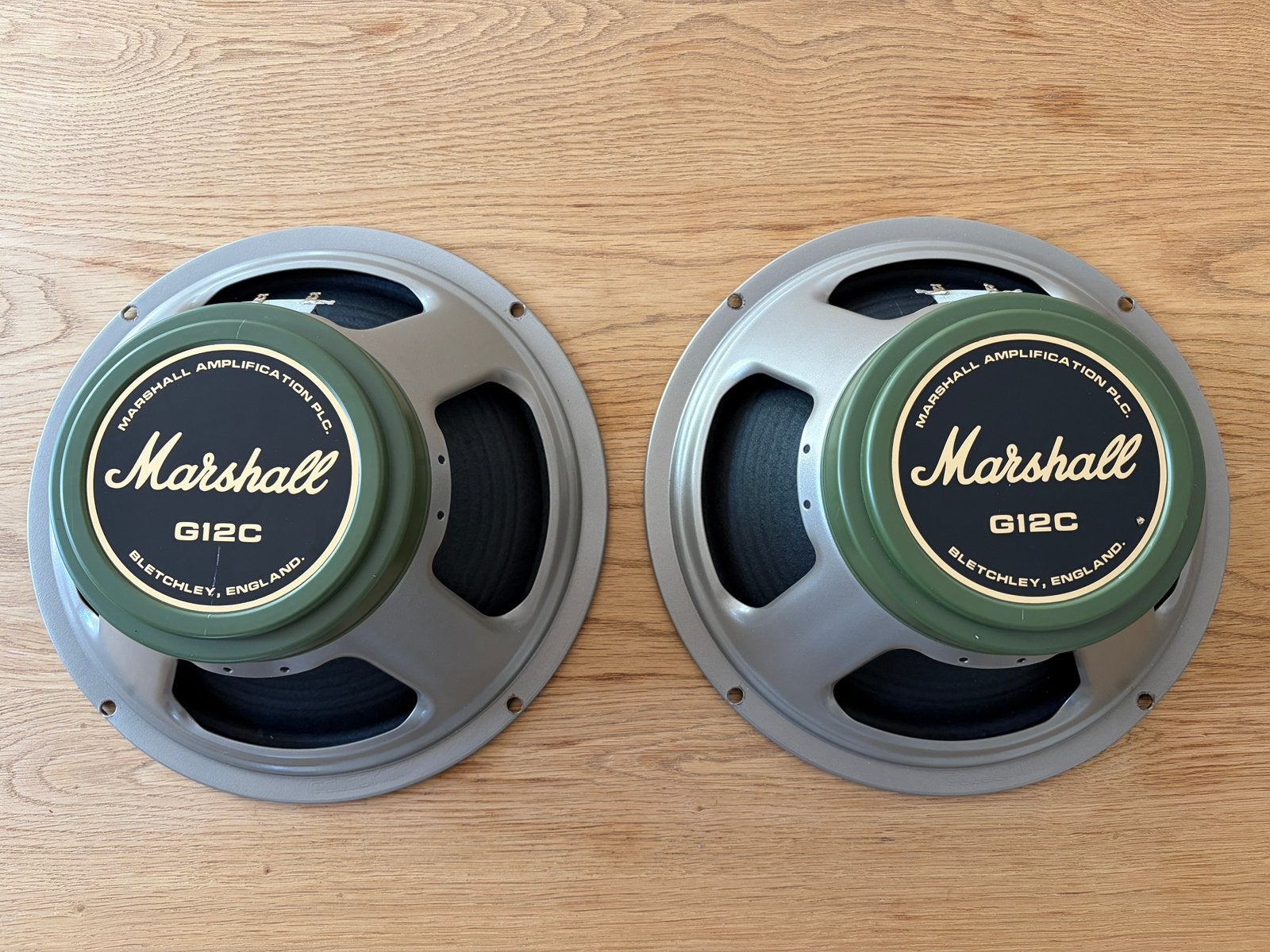 2 x Celestion G12C Greenback en très bon état 16 ohms, Enlèvement, Comme neuf