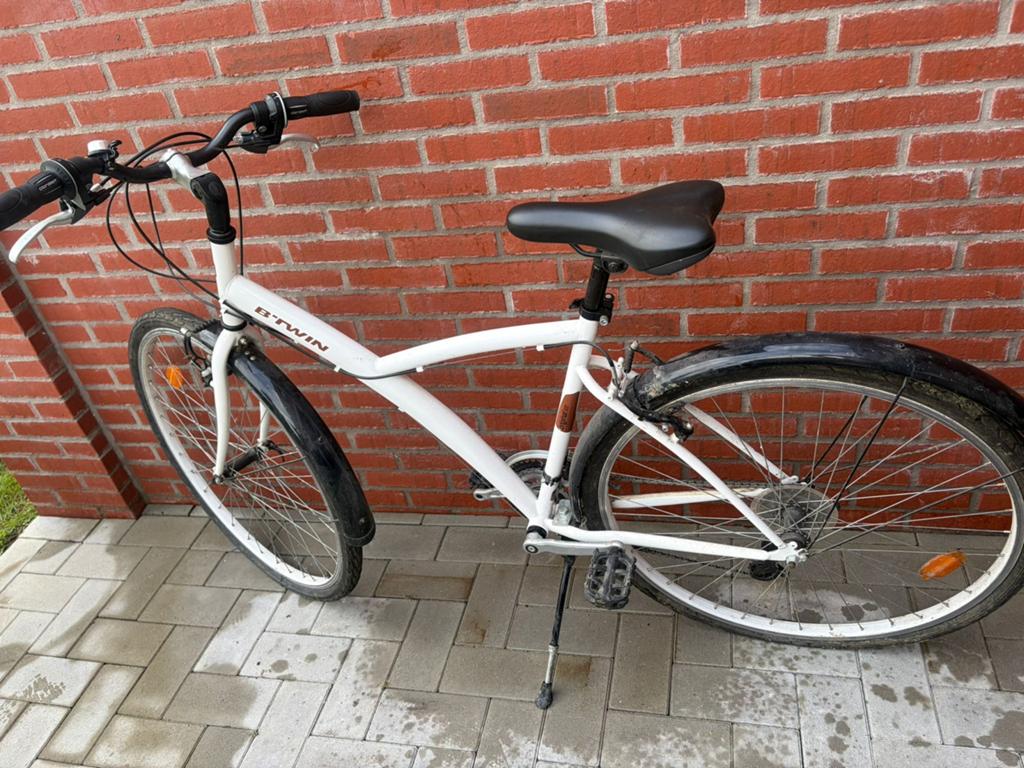BTWIN Original 300 Hybrid Bike - White, Fietsen en Brommers, Ophalen, Velgrem, Overige merken