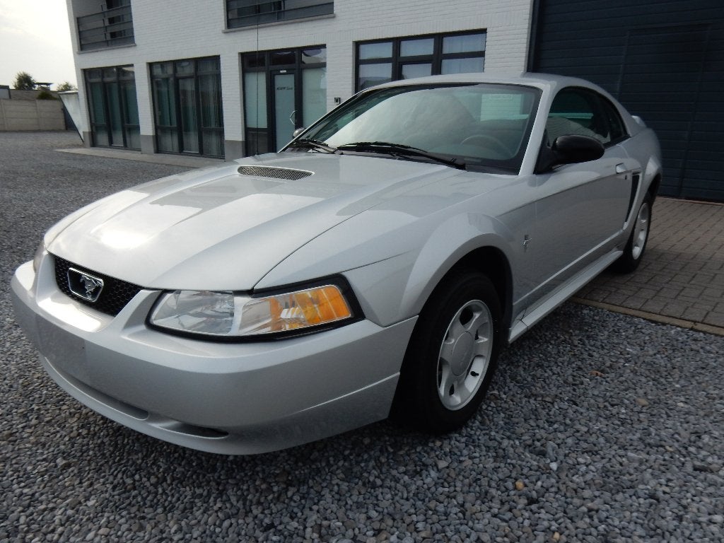 Ford Mustang 3.8 V6 Coupé Automatique avec 60 000 km !, Autos, Argent ou Gris, Entreprise, 3700 cm³, 2 portes