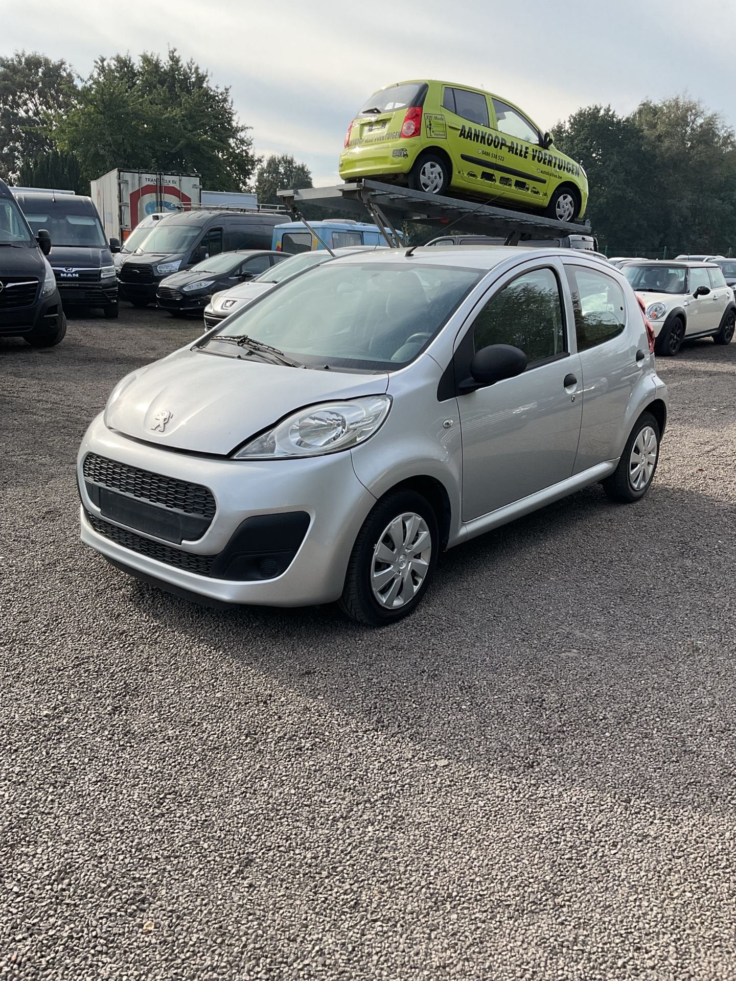 Peugeot 107, Auto's, Voorwielaandrijving, https://public.car-pass.be/vhr/442d8818-cca4-4212-bf5d-0c9b07675b39, 905 kg, Handgeschakeld