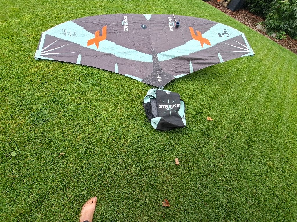 Wingfoil  zeil F one  strike 5.0, Enlèvement, Comme neuf, Wingsurf-aile