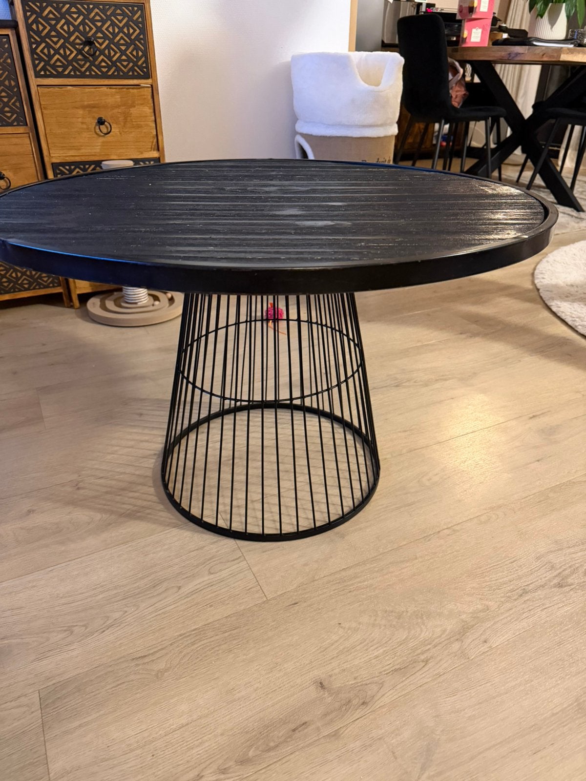 Table basse ronde noire 80 cm –métal & bois–style industriel, Maison & Meubles, Enlèvement, Comme neuf, Métal