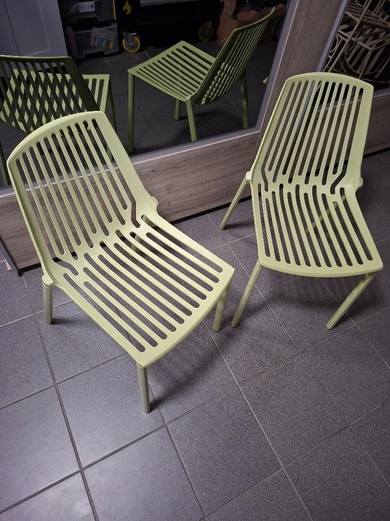 2Chaise en fer, Maison & Meubles, Chaises, Autres couleurs, Comme neuf, Deux, Enlèvement