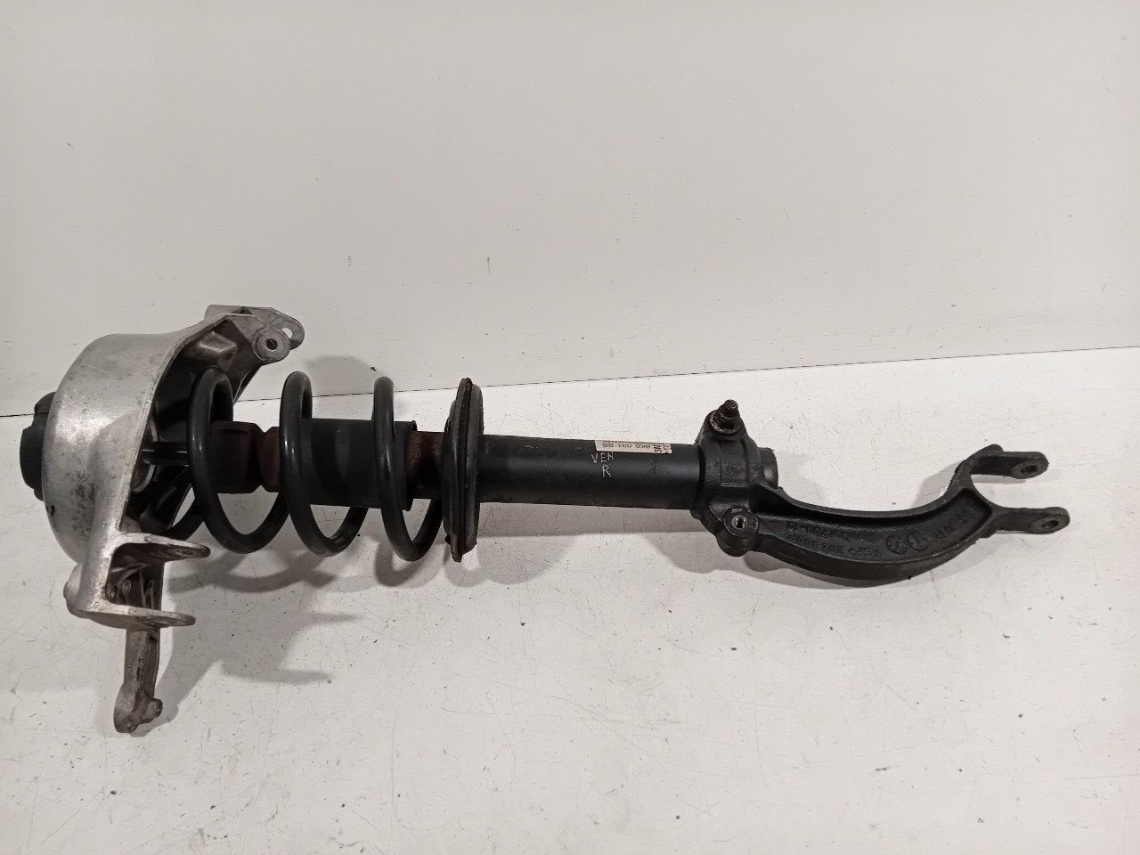 Veerpoot rechts voor Audi A4, Onderdelen@venauto.nl, Van der Ven Autorecycling B.V., Gebruikt, Ettenseweg 76, 4706 PB Roosendaal, The Netherlands