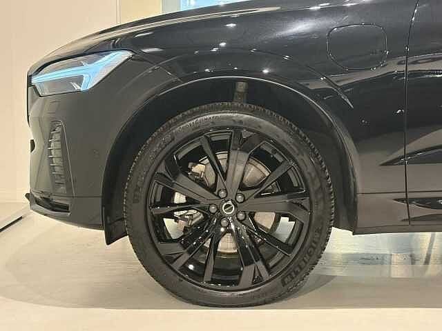 Volvo XC60 T6 Black Edition Ultra  + B&W/TREKHAAK, Auto's, Volvo, Automaat, Euro 6, 1969 cc, Zwart