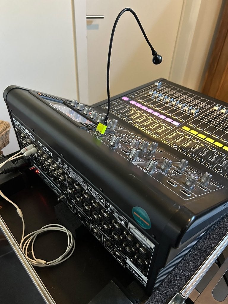 Midas M32R, Muziek en Instrumenten, Ophalen, Gebruikt, 20 kanalen of meer