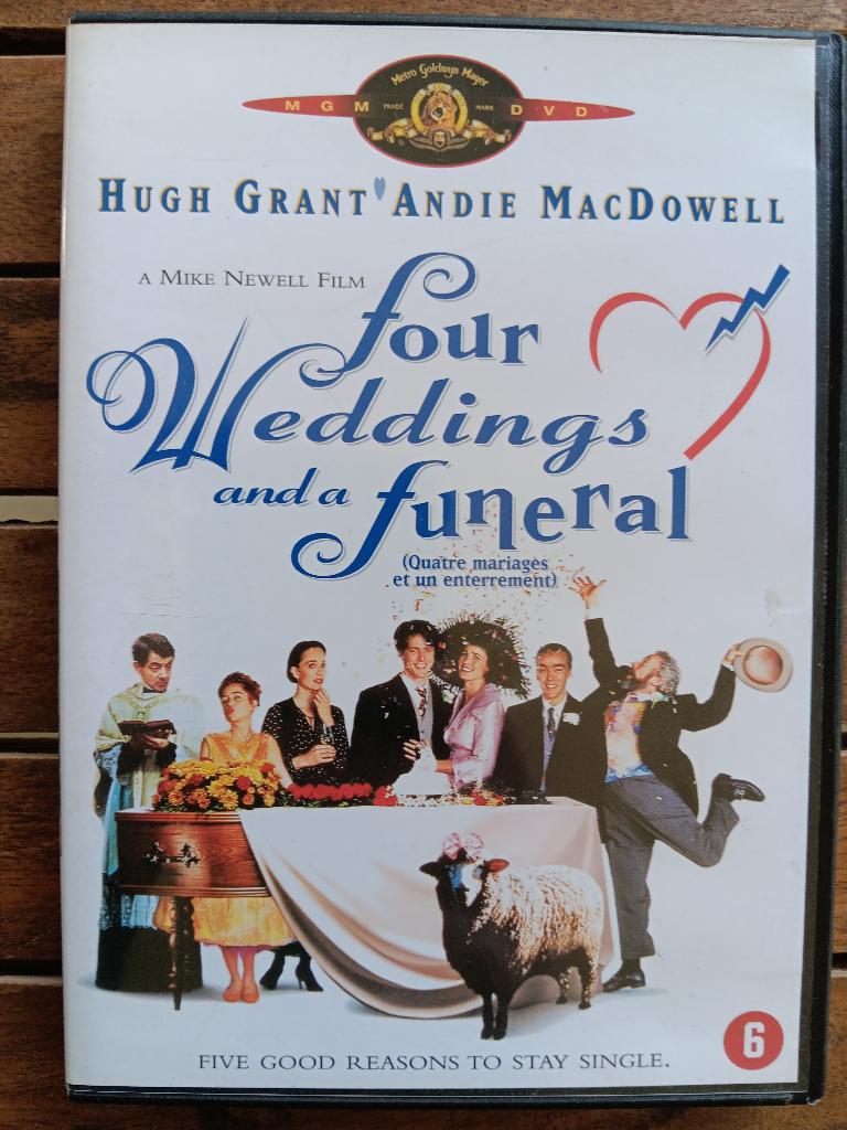 )))  Quatre Mariages et un Enterrement  //  Hugh Grant  (((, Tous les âges, Enlèvement ou Envoi, Comme neuf, Comédie romantique