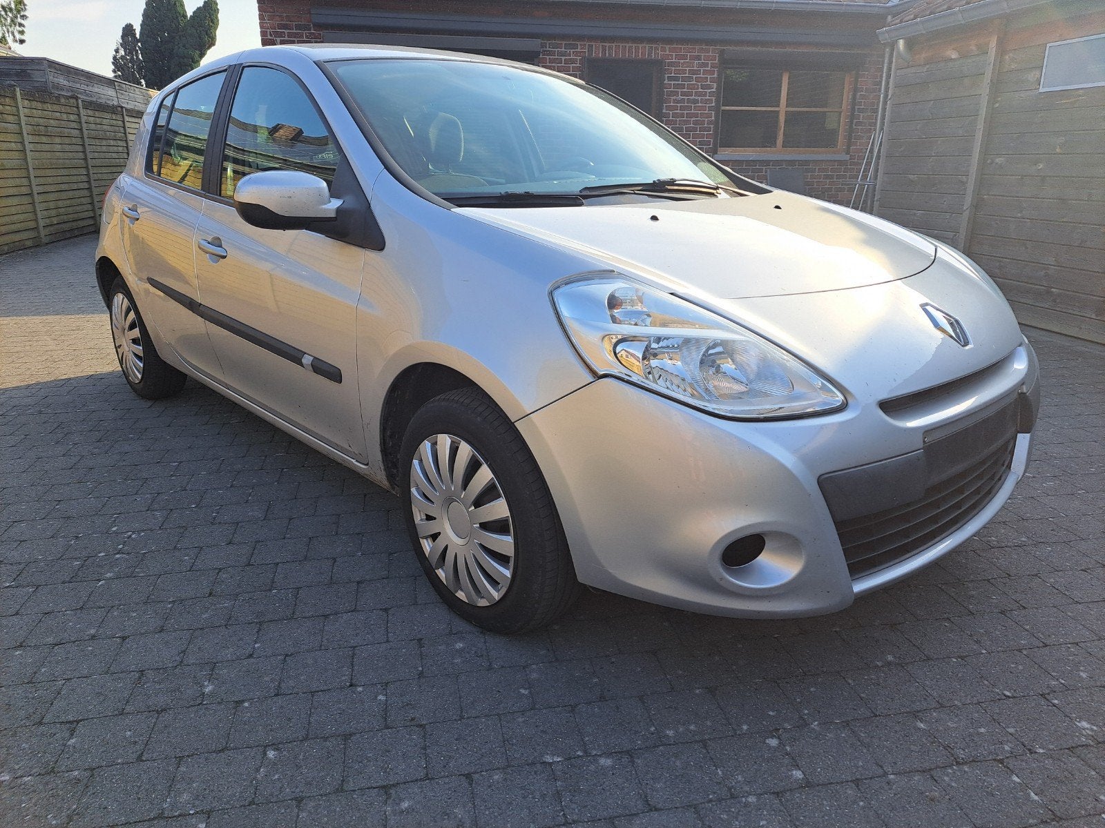 Clio automaat airco 39000km, Autos, Argent ou Gris, Noir, 5 portes, Automatique