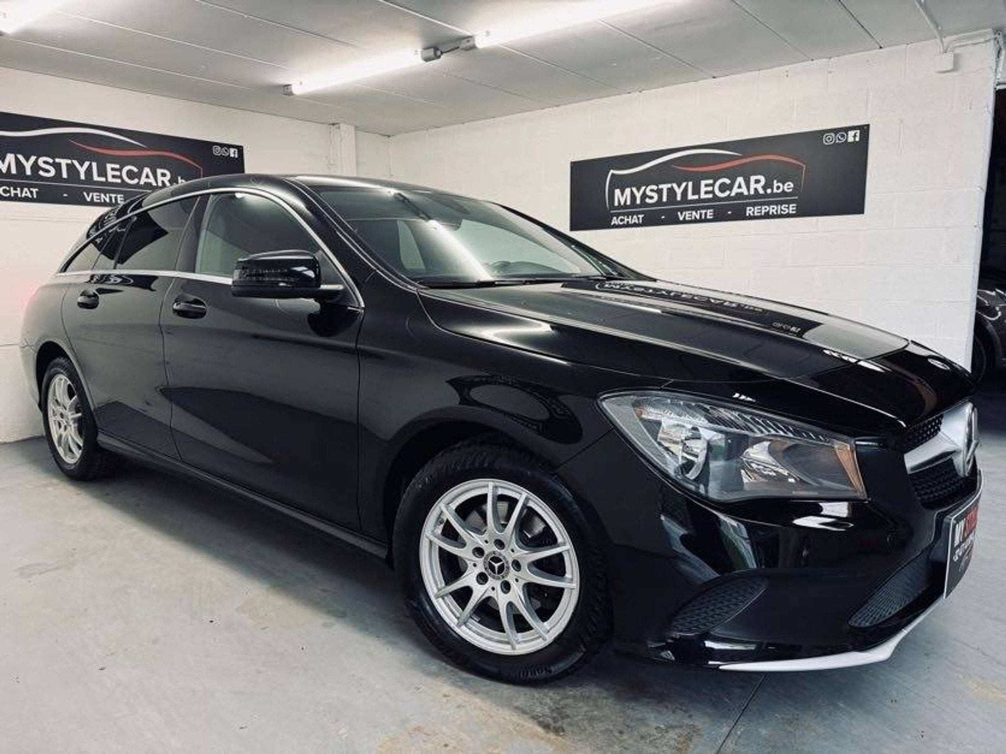 Mercedes-Benz CLA-Klasse 180 CLA 180 d (automatique), Autos, Mercedes-Benz, Cuir, CLA, Achat, Euro 6