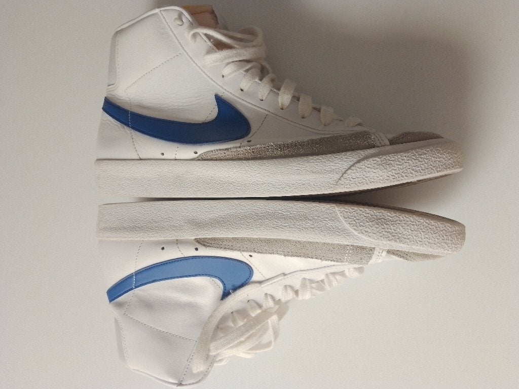 45 nike blazer nieuwstaat uitgave '23, Nike, Comme neuf, Blanc, Baskets