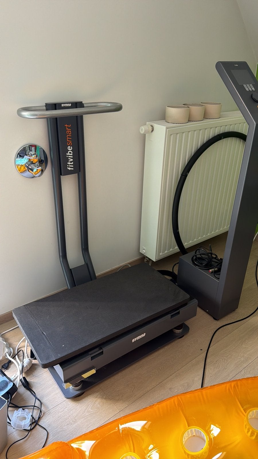 Plaque vibrante professionnelle GYMNA Fitvibe smart, Enlèvement, Comme neuf, Dos, Autres types