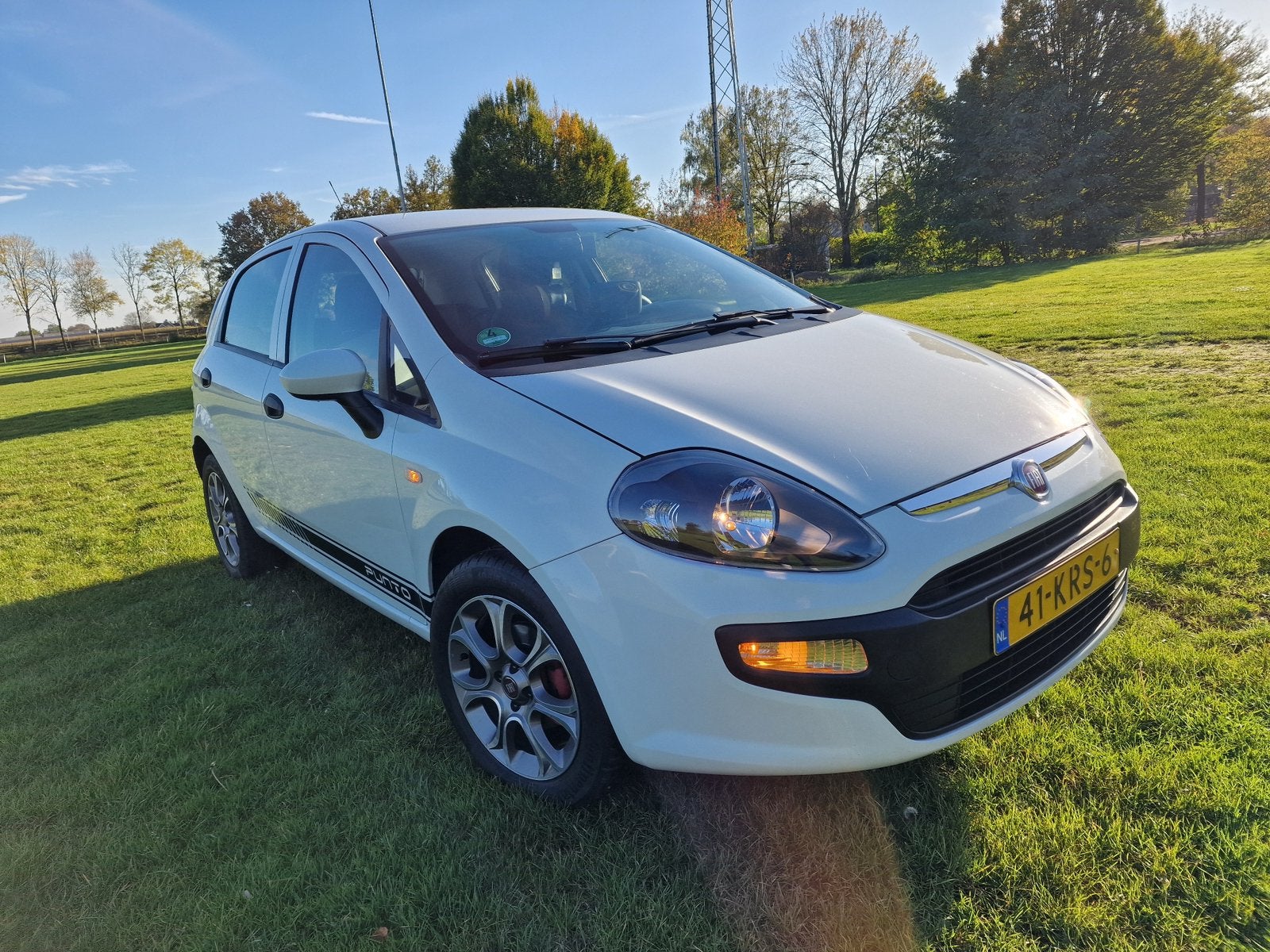 2010 Fiat Punto Evo 1.4 Dynamic airco punto evo, Auto's, 4 deurs, 4 cilinders, Wit, 1400 cc