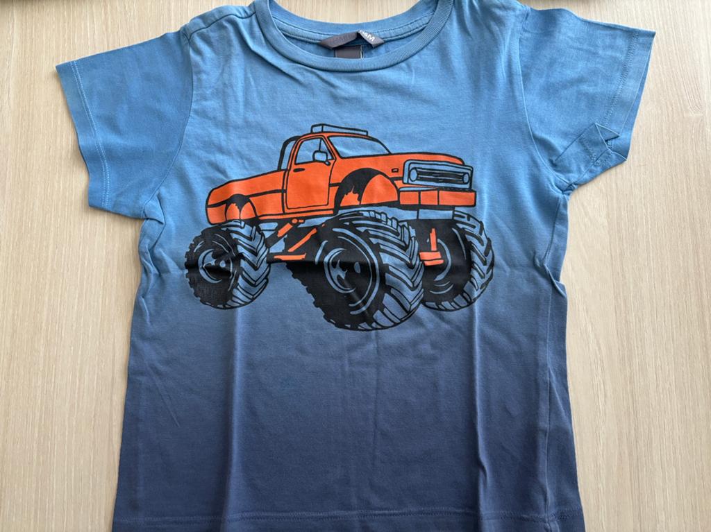 Mooie t-shirt monstertruck maat 98-104, Ophalen of Verzenden, Zo goed als nieuw, Jongen, Shirt of Longsleeve