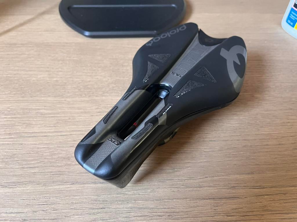 Prologo Tgale Pas T-irox triathlonzadel, Fietsen en Brommers, Fietsonderdelen, Titanium, Ophalen of Verzenden, Zo goed als nieuw