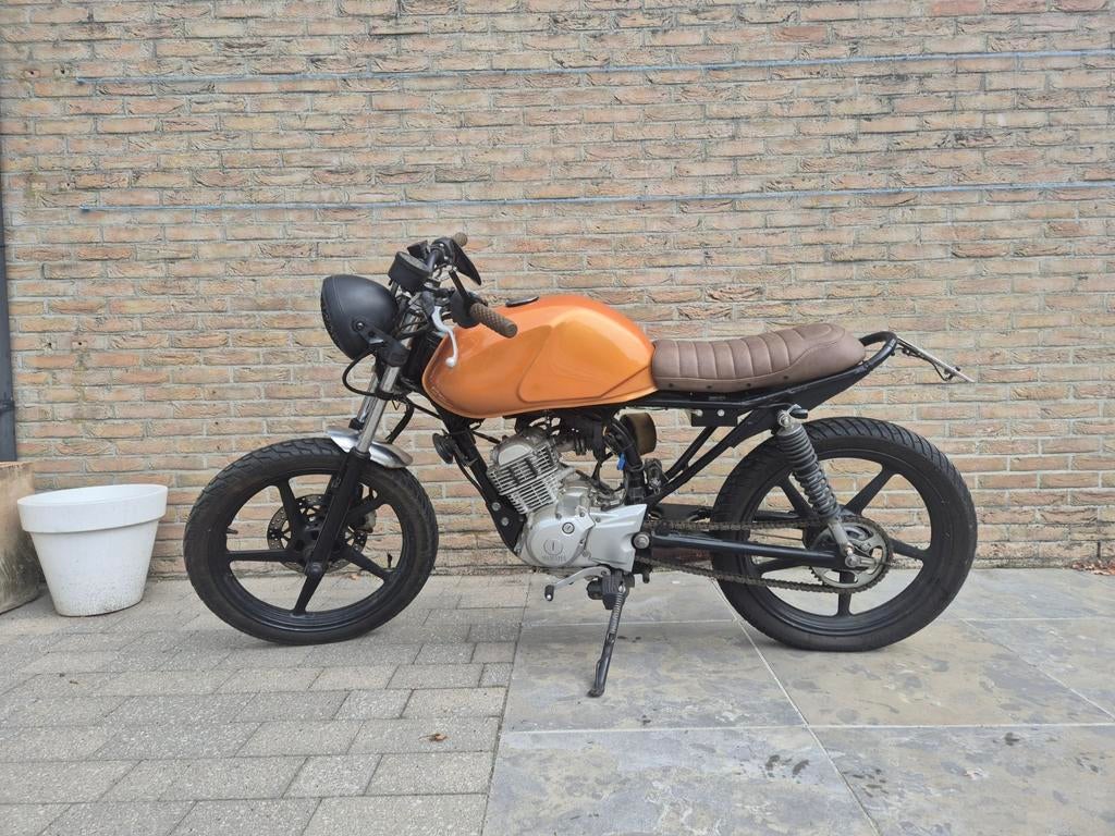 Caféracer 125CC, Enlèvement