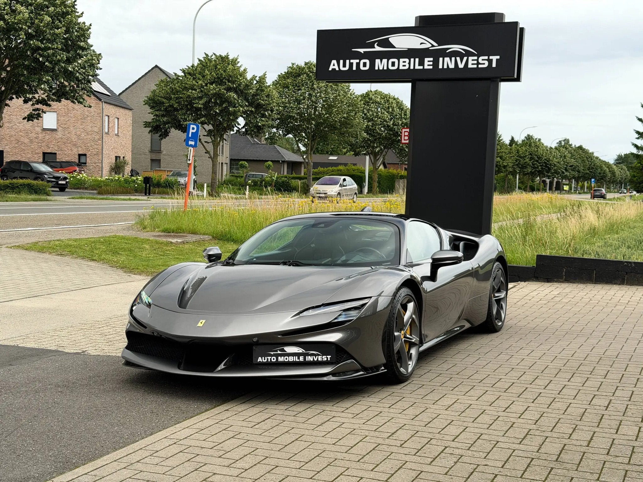 Ferrari SF90 Stradale PACK FIORANO//PACK CARBONE//COMME NEUV, Autos, Cuir, Argent ou Gris, 736 kW, Euro 6