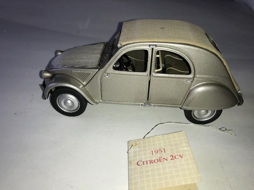 Franklin Mint 1951 Citroen 2 CV 1:24, Ophalen of Verzenden, Gebruikt, Auto, Overige merken