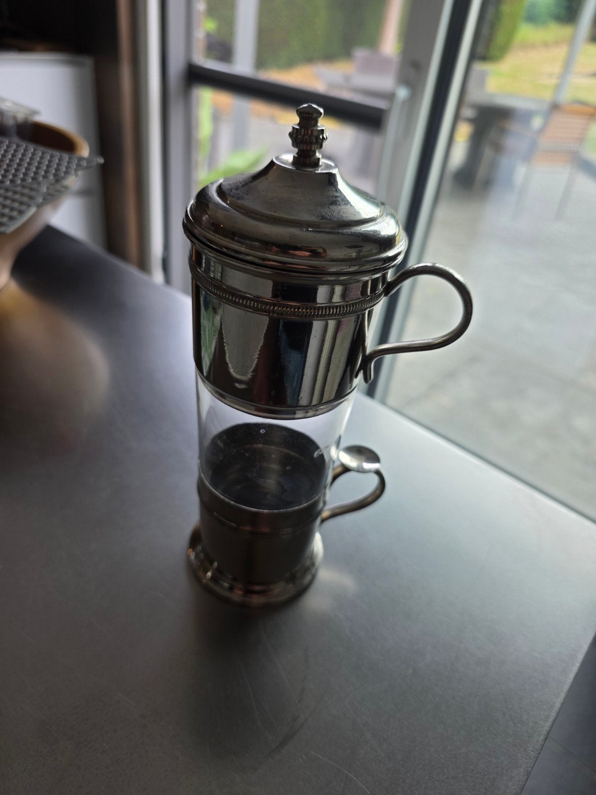 Cafetière filtre française — argentée avec verre, Antiquités & Art, Antiquités | Étain, Enlèvement