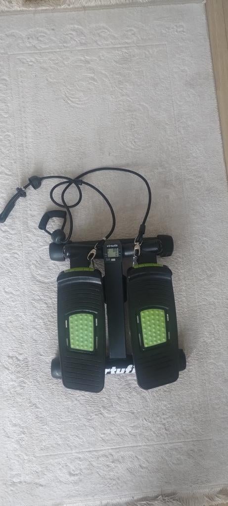 VirtuFit ST10 2-in-1 Side Stepper , Sports & Fitness, Appareils de fitness, Jambes, Enlèvement, Utilisé, Autres matériaux