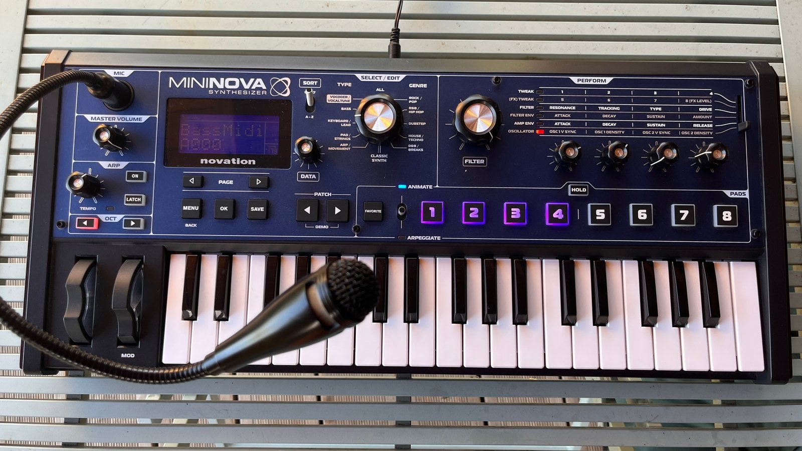 Novation Mininova - synthé / vocoder, Enlèvement, Comme neuf, Novation