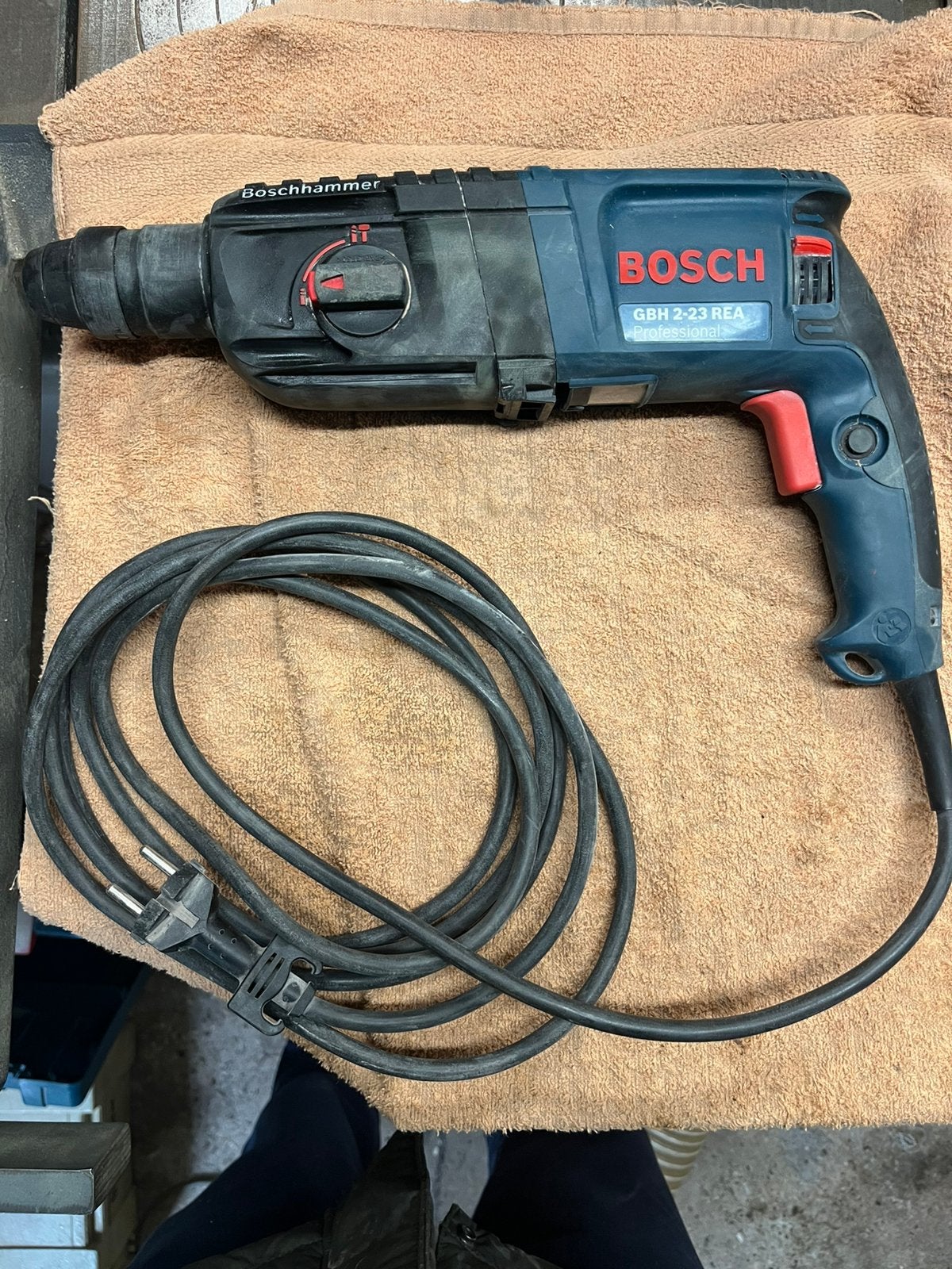 Bosch GBH 2-23 REA Professional boorhamer, Doe-het-zelf en Bouw, Ophalen of Verzenden, Gebruikt, Boor- en/of Breekhamer