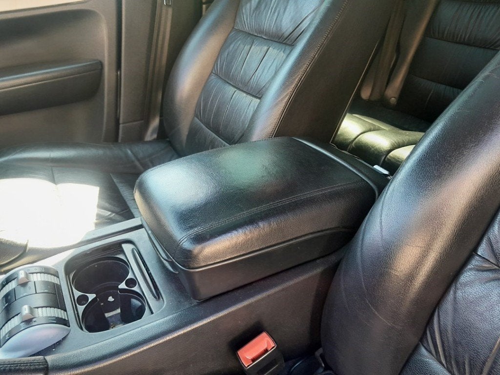 ACCOUDOIR CENTRAL Porsche Cayenne (9PA) (01-2002/09-2010), Autos : Pièces & Accessoires, Porsche Deutschland GmbH, Porscheplatz 1
70435  Stuttgart, DE
