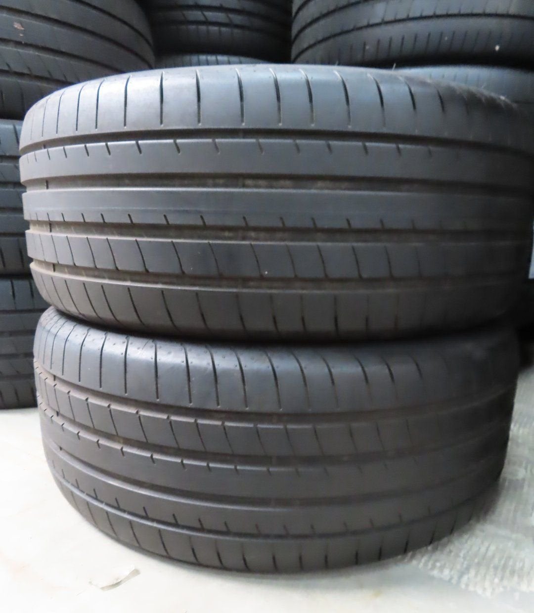 Zomerbanden Goodyear 255 55 18 inch 2 stuks, 255 mm, Pneus été, -, Utilisé
