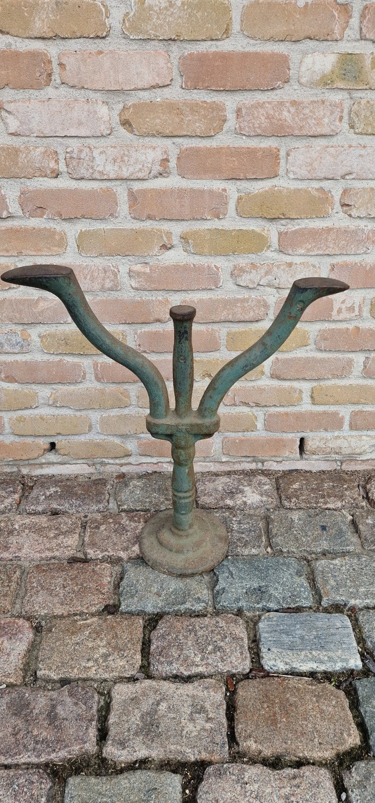 Schoenmakers leest, Ophalen
