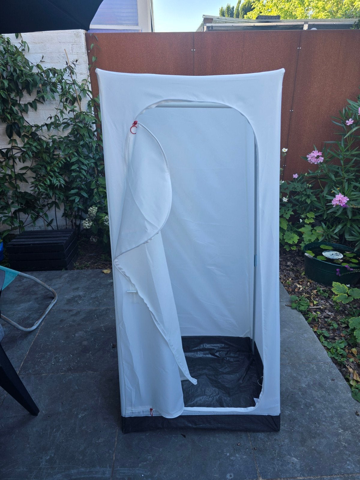 IKEA VUKU stoffen kledingkast wit – Nieuw, nooit gebruikt, Neuf, 25 à 50 cm, Avec espace de penderie, Inklapbaar
