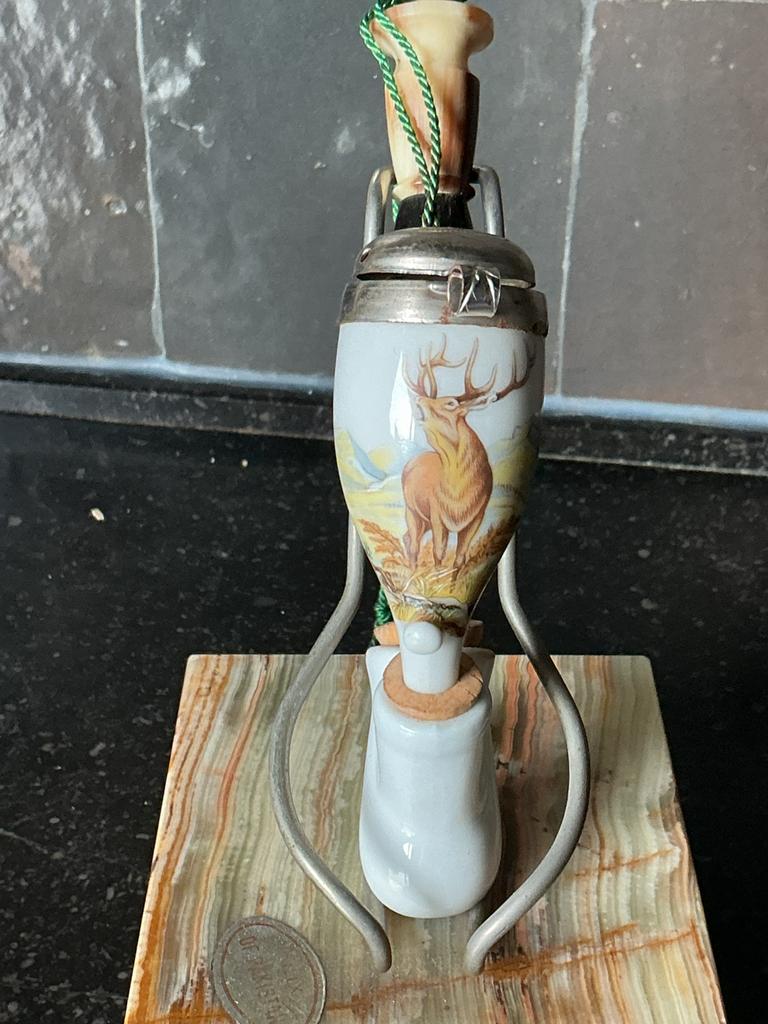 Pipe en porcelaine, Collections, Envoi, Comme neuf