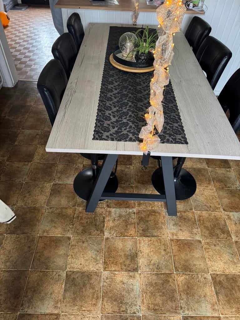 Keukentafel, Huis en Inrichting, Tafels | Eettafels, Ophalen, 100 tot 150 cm, 200 cm of meer, Zo goed als nieuw
