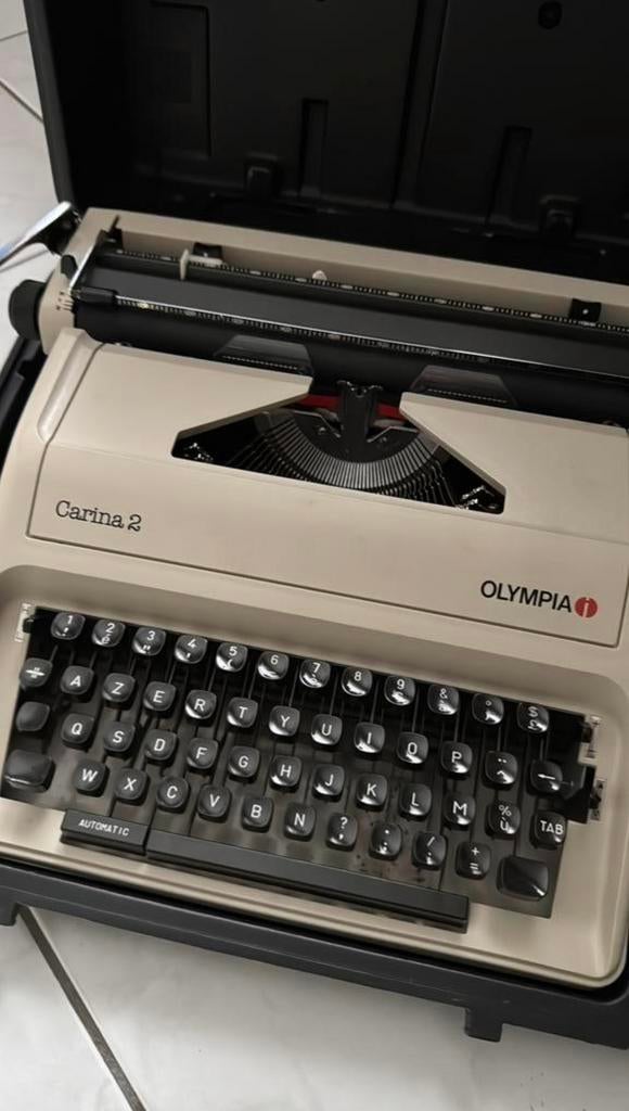 Typmachine Olympa Carina 2, Diversen, Typemachines, Ophalen, Gebruikt