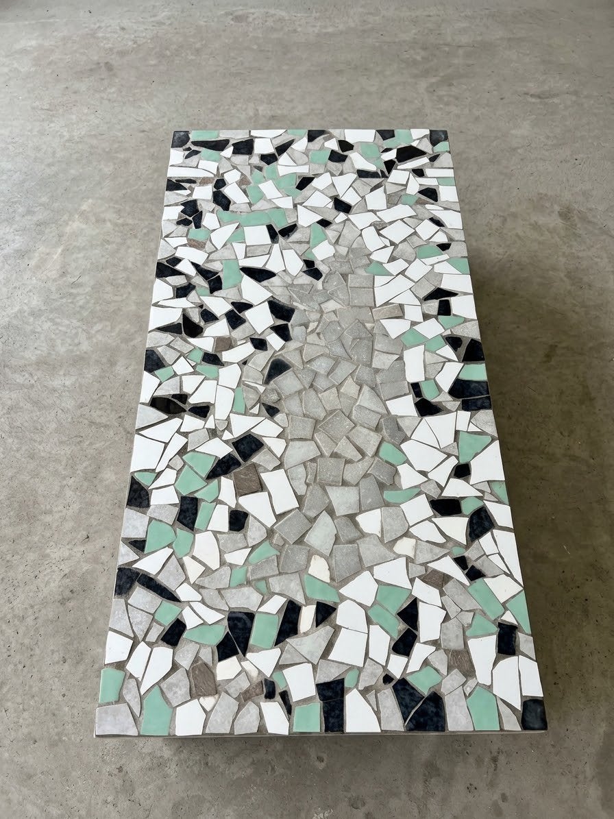 Table basse en mosaïque faite à la main unique,vintage, Maison & Meubles, 100 à 150 cm, Handgemaakt vintage Industrieel Modern