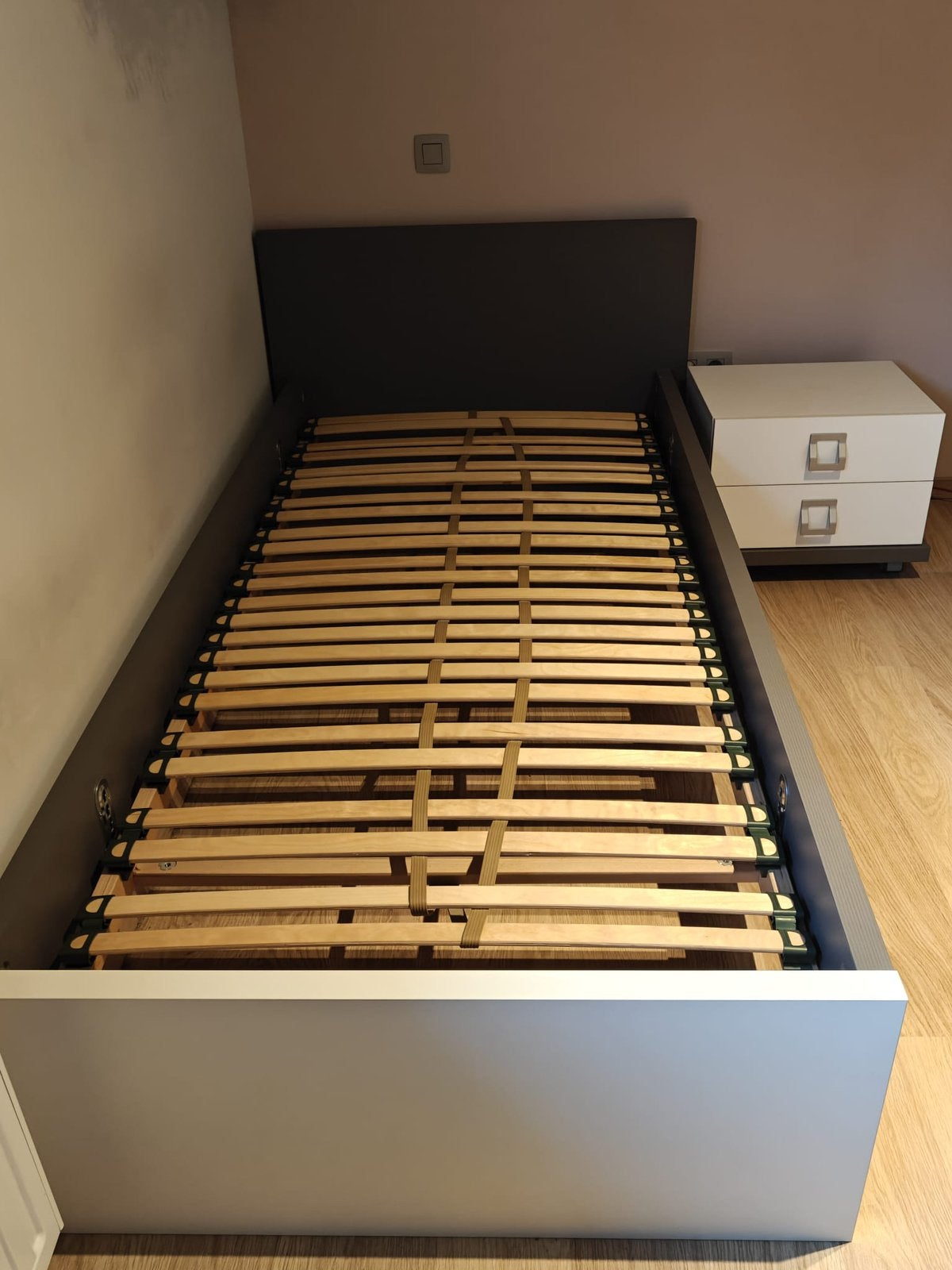Eenpersoonsbed + nachtkastje, 90 cm, Gris, Une personne, Enlèvement