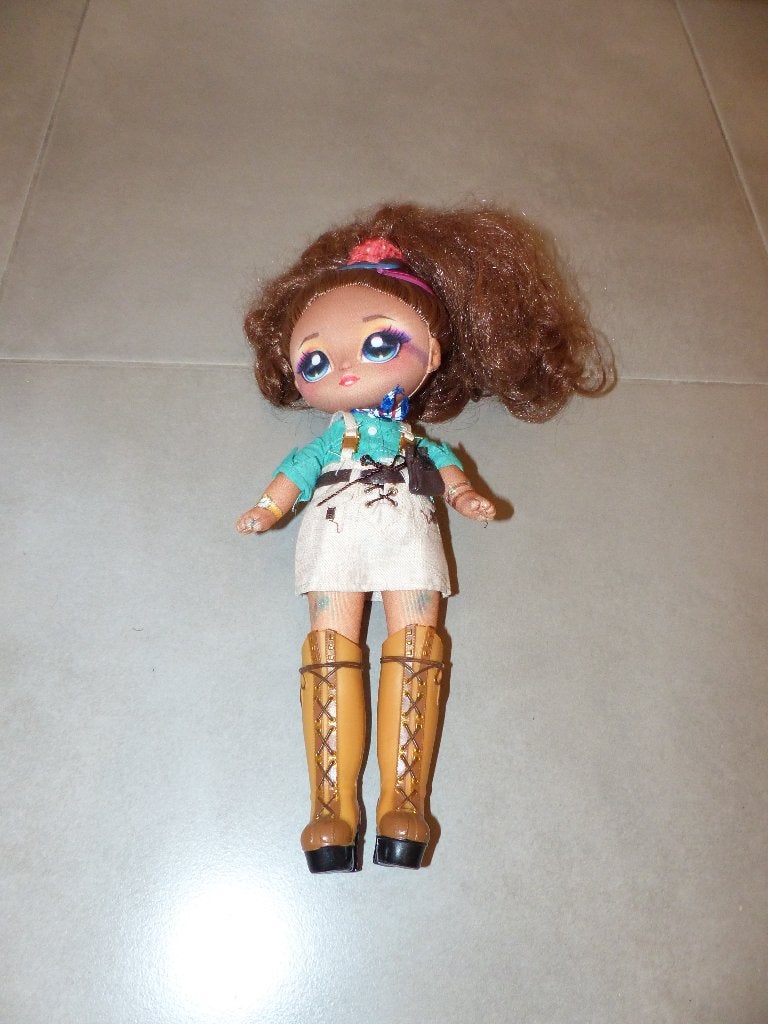 Après ! Après ! Poupée surprise Amelia - 28 cm, Enlèvement ou Envoi, Utilisé