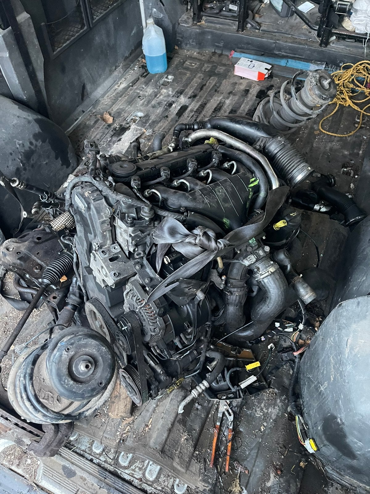 Toute pieces moteur 2.0 hdi 140 CV, Enlèvement ou Envoi, Audi