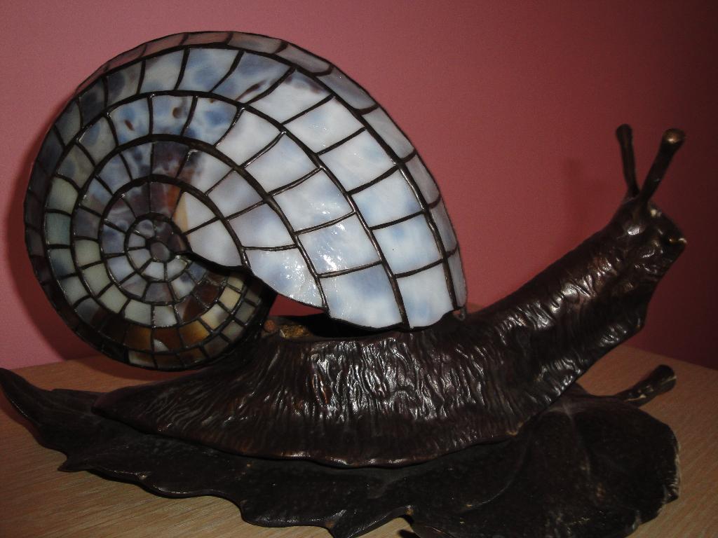 Tiffany lamp in slakstijl, Ophalen