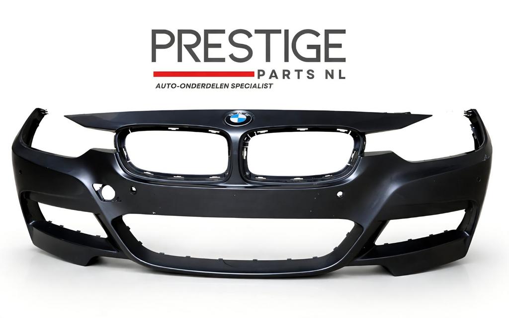 Voorbumper BMW 3 Serie F30 F31 LCI M Pakket PDC 51118054128, Gebruikt, -, Voor, Ophalen of Verzenden