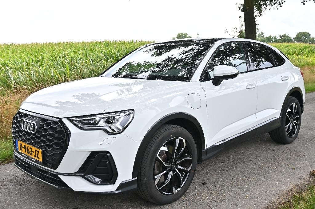 AudiQ3 Sportback S Edition | NAVI | PANO | TREKHAAK | CAMERA, Autos, Audi, 600 cm³, Electronic Stability Program (ESP), 5 portes