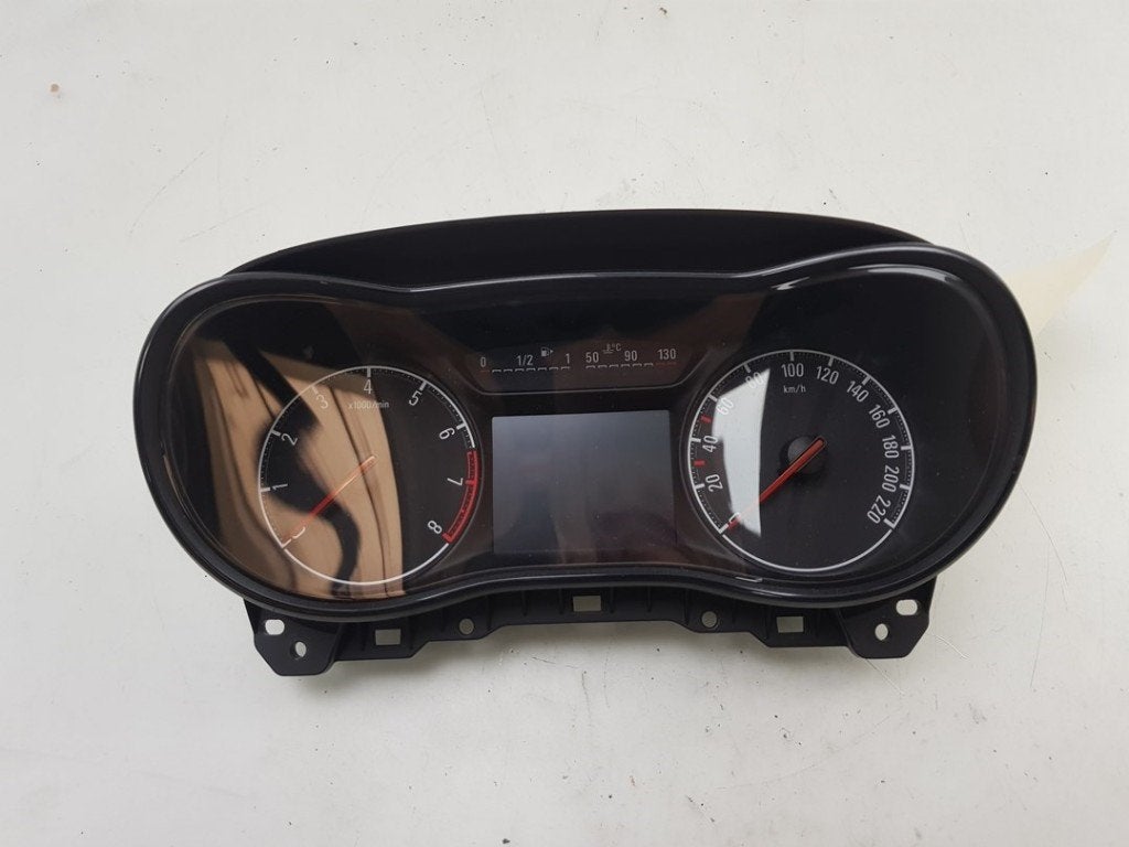 INSTRUMENTS DE BORD Opel Corsa E (|39056369|39204203|), Opel, Opel Automobile GmbH, Utilisé, Kontakt-opel@opel.com