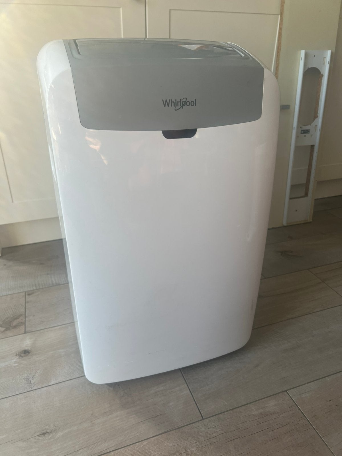 Mobiele airco Whirlpool PACW29COL, Elektronische apparatuur, Airco's, Ophalen, Gebruikt, 3 snelheden of meer, Koelen en Ontvochtigen