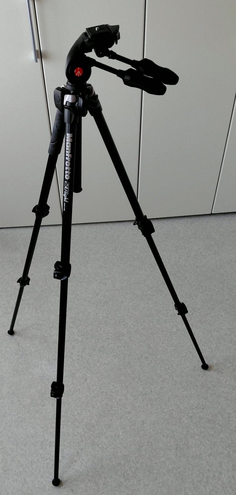 Stevig statief Manfrotto290 Light., Audio, Tv en Foto, Ophalen, Nieuw, Driepoot, Manfrotto