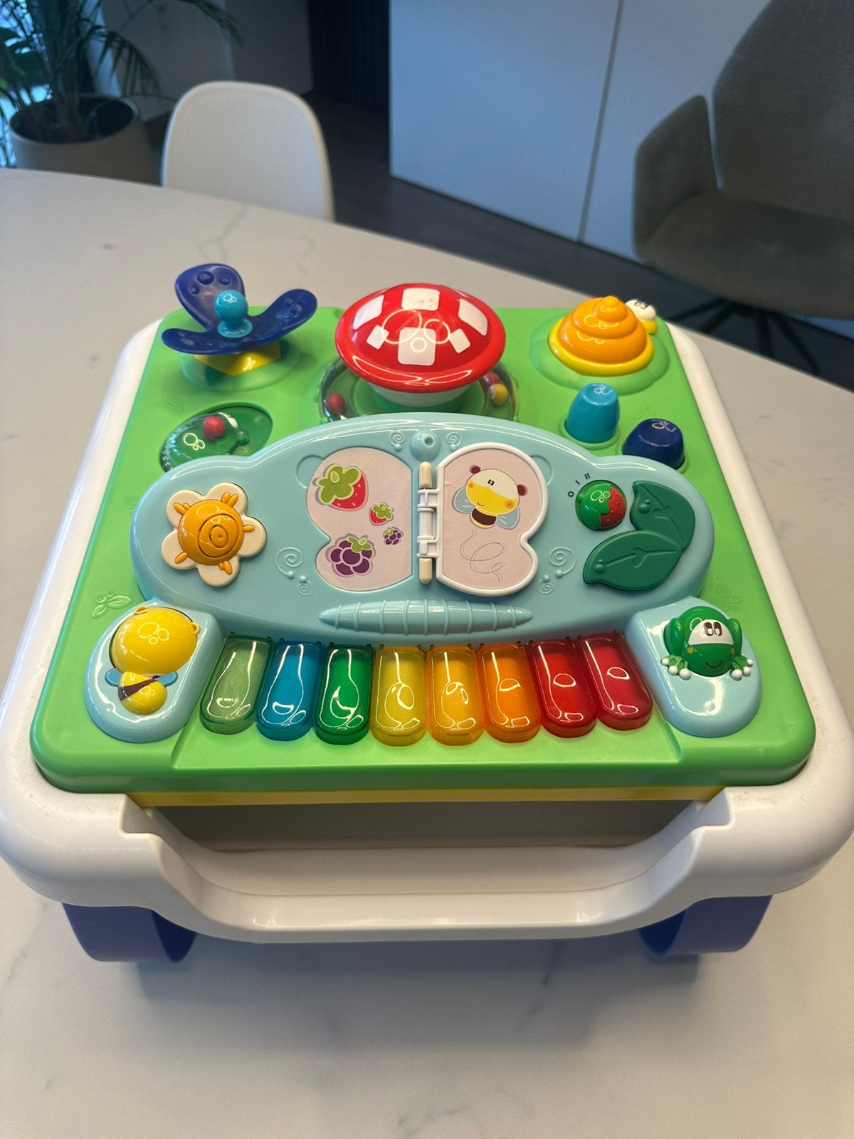 Chicco activiteitentafel, Kinderen en Baby's, Ophalen, Gebruikt