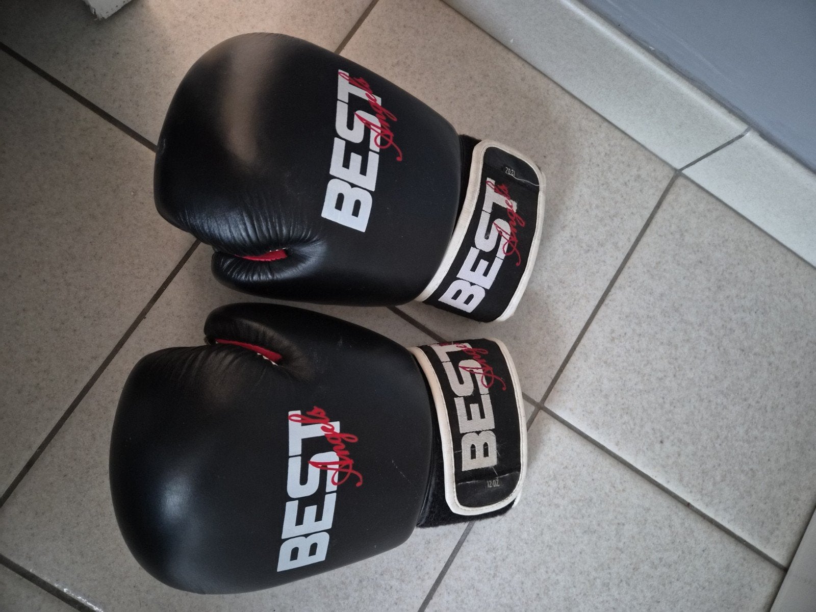 gants de boxe, Sport en Fitness, Vechtsporten en Zelfverdediging, Ophalen, Zo goed als nieuw, Overige, Vechtsportmaterialen